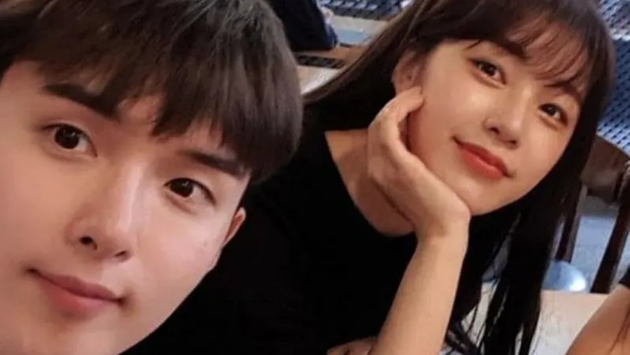 Ryeowook Super Junior dan Ari eks Tahiti