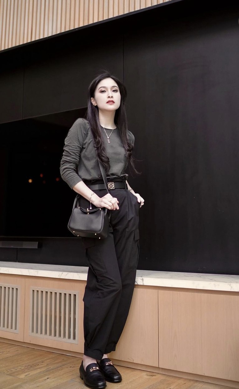 Sandra Dewi Sandra Dewi