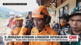 VIDEO: Tiga Jenasah Korban Longsor Ditemukan Dalam Satu Lokasi