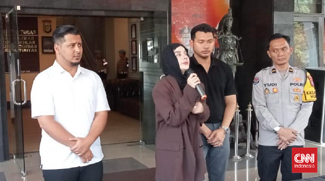 bBbysitter yang jadi terdakwa penganiayaan terhadap anak selebgram Aghnia Punjabi, divonis 3 tahun 6 bulan penjara.