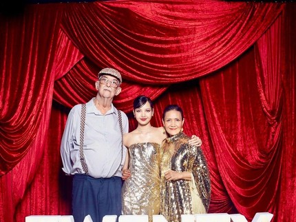 5 Potret Perayaan Ultah Lisa BLACKPINK, Hangat Bersama Keluarga di Thailand