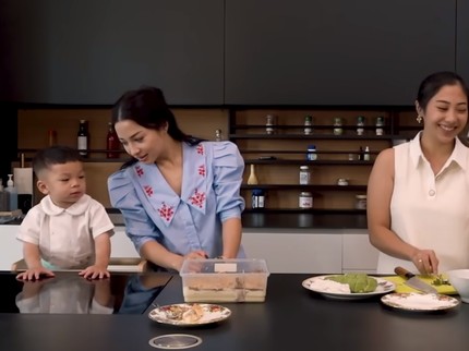 Terpopuler: Momen Lucu di Konten Bikin Takjil Nikita Willy Bareng Sang Adik