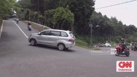 VIDEO: Cangar-Pacet, Jalur Mudik Ekstrem & Suguhkan Keindahan Lereng