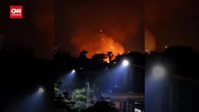 VIDEO: Gudang Bahan Peledak di Perbatasan Bogor-Bekasi Terbakar