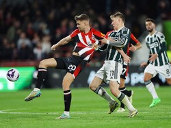 MU Bapuk Banget Lawan Brentford, Neville pun Tak Tahan Komentar Pedas