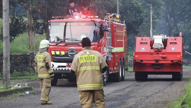 Terungkap! Tragedi Kebakaran Gudang Amunisi Gunung Putri: Fakta dan Bukti Terbaru