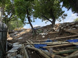 Cerita Warga Bersabar Menanti Tanggul agar Banjir Hek Kramat Jati Teratasi
