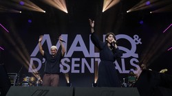 Lirik Lagu Kumpul Bocah (OST Jumbo) - Maliq & D'Essentials