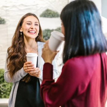 5 Kalimat Sehari-hari yang Bisa Membuatmu Disukai Banyak Orang, Mau Terapkan?