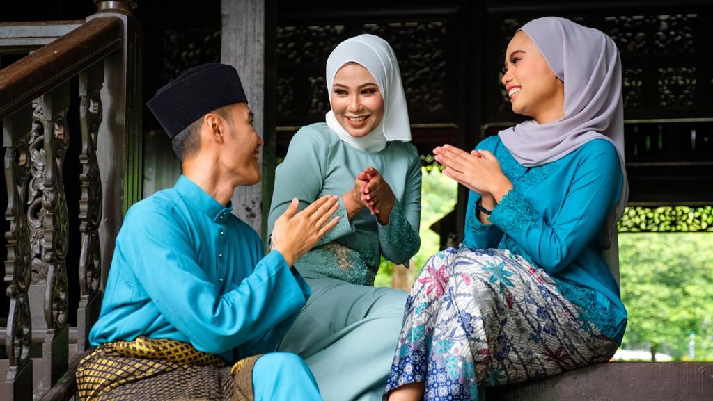 7 Contoh Kata Sambutan Halal Bihalal Singkat dengan Keluarga hingga RT