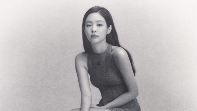 Jennie BLACKPINK dikonfirmasi akan comeback solo dan kini tengah menyiapkan album baru.