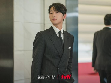 Reaksi Song Joong Ki Saat Ditawari Jadi Cameo di 'Queen of Tears'