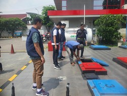 Cek Stok BBM SPBU, Polisi Surabaya Minta Warga Lapor Jika Ada Pelanggaran