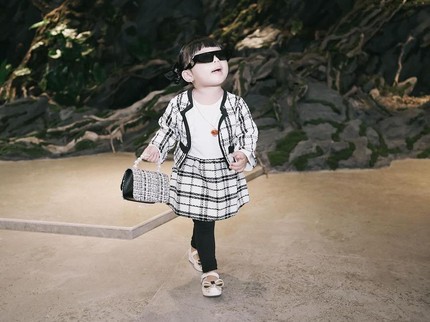 Terpopuler: Deretan Tas Mungil Ameena Putri Aurel & Atta Halilintar