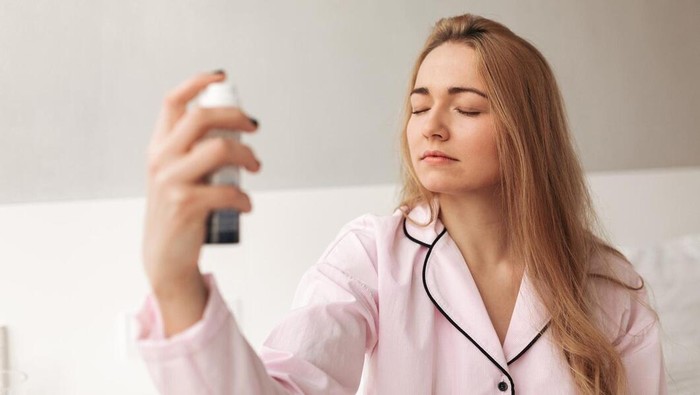 Rekomendasi Produk Setting Spray untuk Bikin Makeup Lebaran Jadi Awet dan Flawless