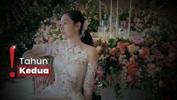 Rayakan Anniversary ke-2, Son Ye Jin Pamer Foto Nikah dengan Hyun Bin