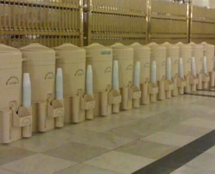 6 Fakta Air Zamzam Bagi Kesehatan Tubuh