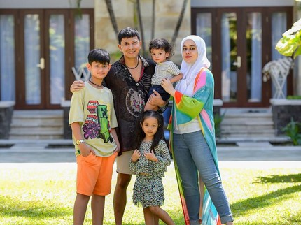 Fairuz Sebut Sonny Septian Kena Mental Selama Sakit, Perlakuan King Faaz Jadi Penguat