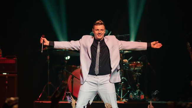 Nick Carter dari Backstreet Boys akan menggelar konser di Grand Ballroom Pullman, Central Park, Jakarta, pada 26 Mei 2024.