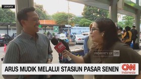 VIDEO: Arus Mudik Melalui Stasiun Pasar Senen