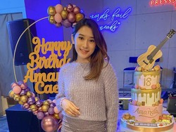 Amanda Caesa Kenang Peran Orang Tua Saat Pertama Kali Mulai Berkarier
