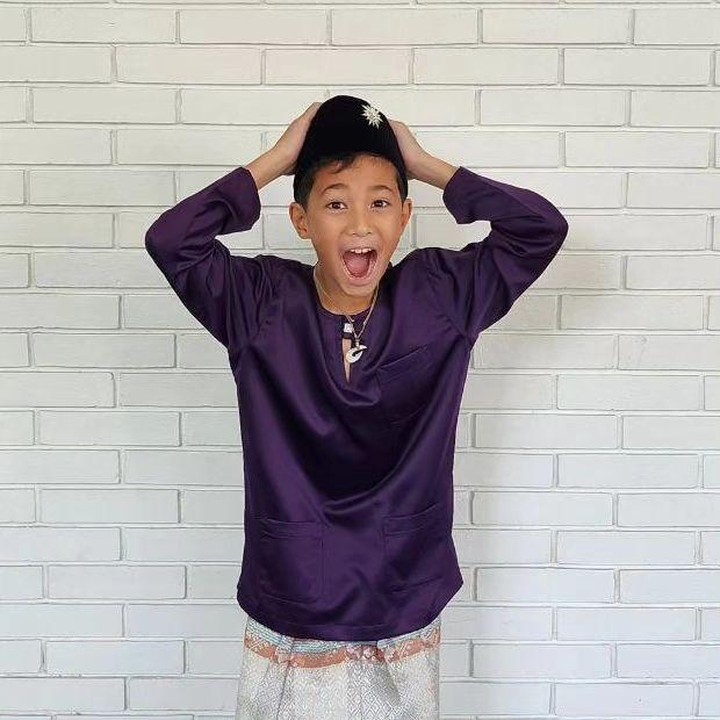 <p>"Sudah gede saja. Terus berprestasi, Seth!!!" ungkap seorang netizen. "Papa keren dan anak luar biasa. Bikin bangga Papa-mu terus ya, Nak," ujar penyanyi ternama Sammy Simorangkir. (Foto: Instagram: @marcellsiahaans)</p>