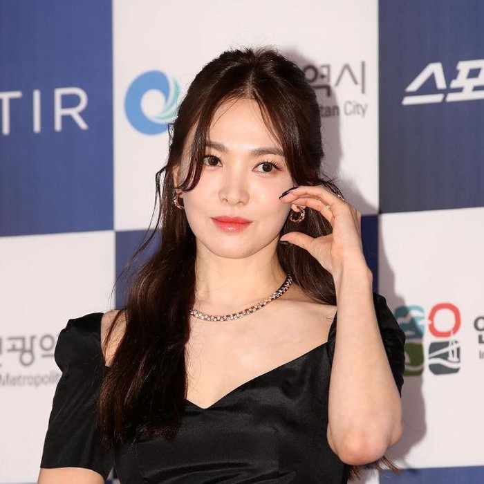 INCHEON, SOUTH KOREA - JULY 19: South Korean actress Song Hye-Kyo attends the 2nd Blue Dragon Series Awards at Paradise City Hotel on July 19, 2023 in Incheon, South Korea. (Photo by Han Myung-Gu/WireImage)
