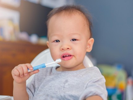 10 Rekomendasi Sikat Gigi Anak yang Aman dan Lembut