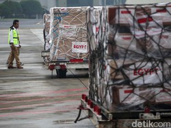 Bantuan Indonesia untuk Gaza Diterjunkan dari Pesawat
