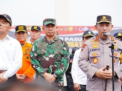 Kapolri Minta Jajaran Pastikan Harga dan Stok Bahan Pokok, BBM Stabil