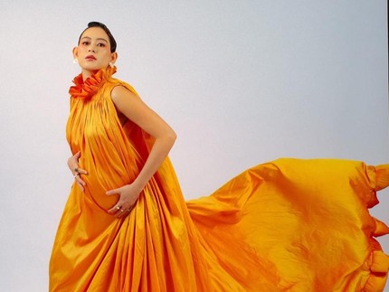 7 Potret Maternity Shoot Laura Theux Jelang Persalinan, Berharap Melahirkan Pervaginam