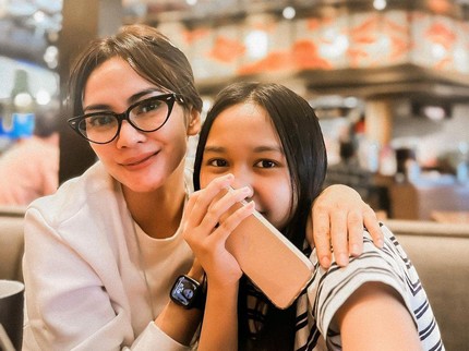 7 Potret Sammara Putri Masayu Anastasia yang Kini Sudah Beranjak Remaja
