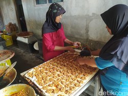 Jelang Lebaran, Ampyang Magelang Banjir Pesanan