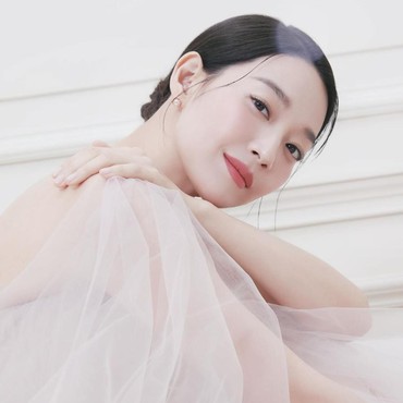 Mengumpat Jadi Cara Shin Min Ah untuk Lampiaskan Stres