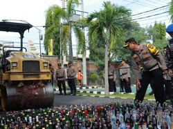 Polresta Banyuwangi Musnahkan 1,6 Ton Miras-Knalpot Brong Hasil Operasi Pekat