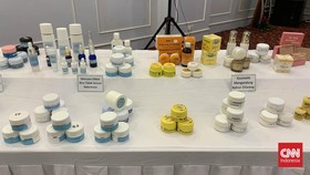 Pabrik di Bekasi Pakai Tepung Tapioka untuk Produksi Skincare Palsu