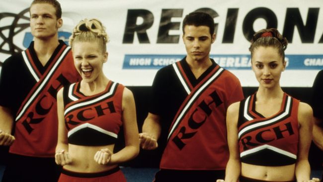 Kristen Dunst mengaku terbuka atas peluang remake film hit 2000, Bring It On.
