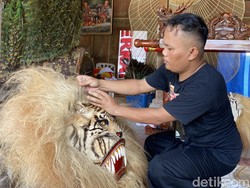 Nguri-uri Budaya di Bumi Reog Lalu Memborong Sate Khas Ponorogo