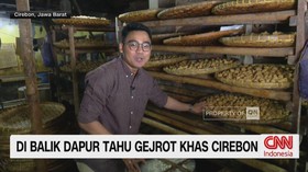 VIDEO: Di Balik Dapur Tahu Gejrot Khas Cirebon