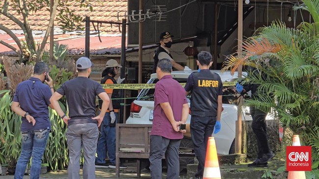 Kompol Tumanggor yang bertugas di Direktorat Reserse Narkoba Polda Jateng bunuh diri di Asrama Akpol Semarang, Kamis (4/4).