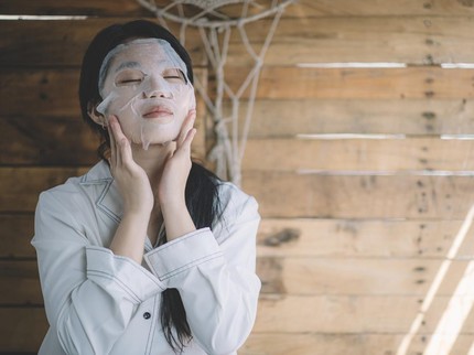 7 Cara Dokter Kulit Menjaga Kesehatan Kulit saat Bepergian Jauh, Sontek saat Mudik Bun!