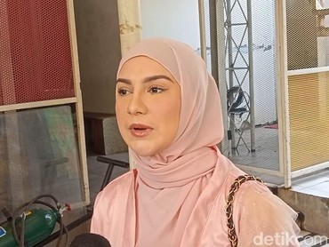 img-title Terpopuler: Irish Bella Lebaran Tanpa Ammar Zoni Hingga Zayyan Xodiac Makan Ketupat