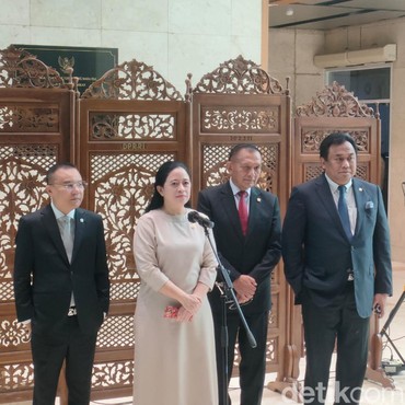 4 Wanita Hebat Dapatkan Penghargaan Spesial di Ajang R.A Kartini Award 2024