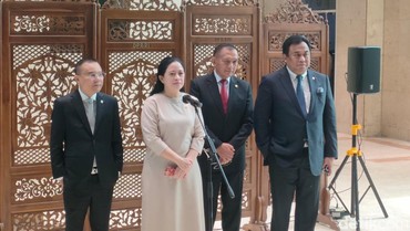 4 Wanita Hebat Dapatkan Penghargaan Spesial di Ajang R.A Kartini Award 2024