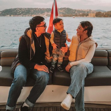 Terpopuler: Issa Bahas Kecantikan Nikita Willy vs Cerita Hidup Stephen Hawking