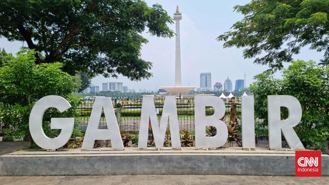 Puncak arus keberangkatan mudik Lebaran 1445 Hijriyah di Stasiun Gambir, Jakarta Pusat, diprediksi terjadi tanggal 5 April, H-5 Idulfitri.