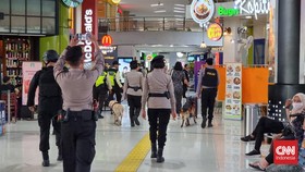 12 KA Keberangkatan Gambir Dialihkan ke Jatinegara Imbas Demo Buruh