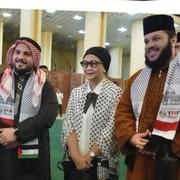 Bela Palestina, Intip Cara Modis Menlu Retno Marsudi Styling Syal Kufiya
