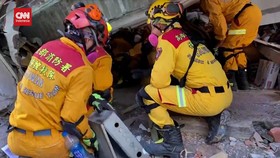 VIDEO: Aksi Penyelamatan Korban dari Reruntuhan Gempa Taiwan