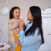 Belajar dari Aghnia Punjabi, Ini Tips Aman Meninggalkan Anak dengan Babysitter